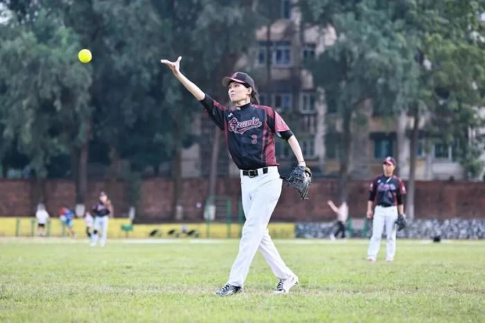 2025年“熊猫杯”慢投垒球联赛分站赛圆满收官，